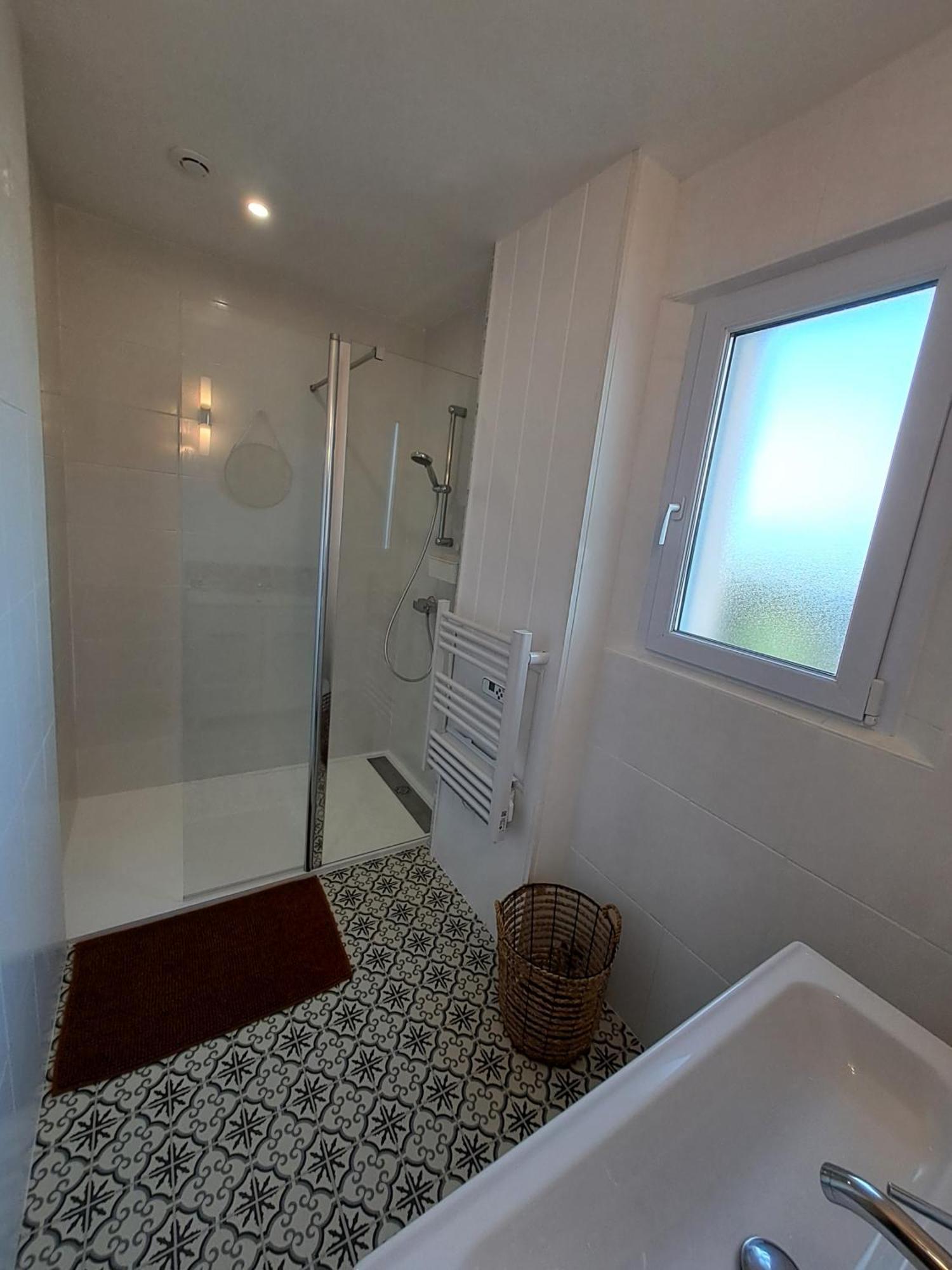 Villa Bord De Mer Avec Piscine Et Jacuzzi Penestin Exterior photo